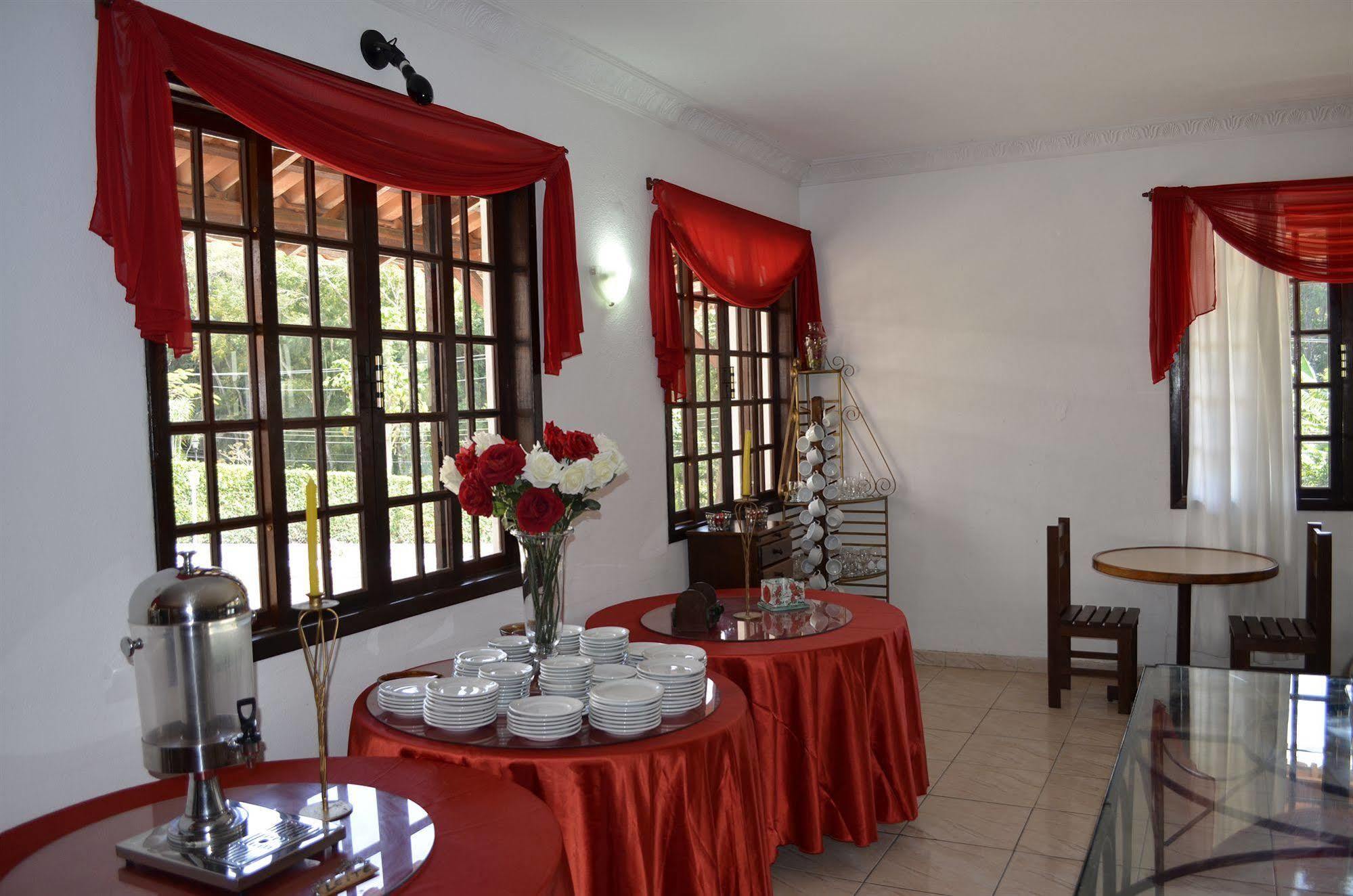 Pousada Das Rosas Miguel Pereira Exterior foto